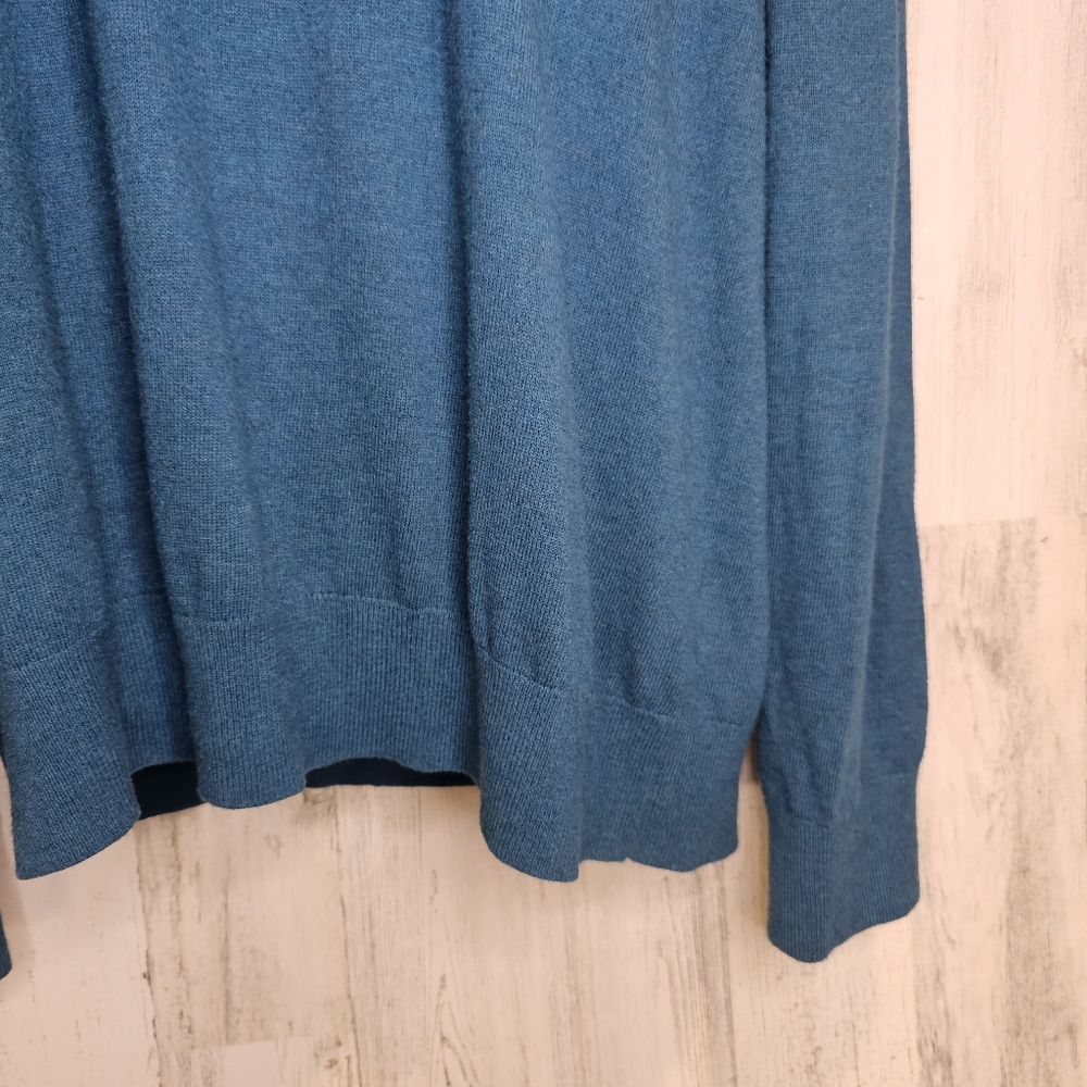 Banana Republic Luxe Sweater Collection V-Neck Mens XL Blue Soft Long Sleeve - Picture 3 of 8